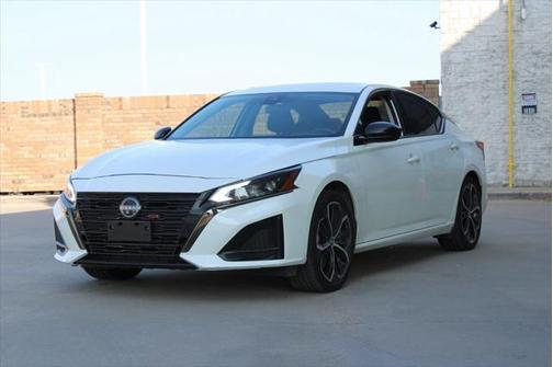 2024 Nissan Altima SR FWD