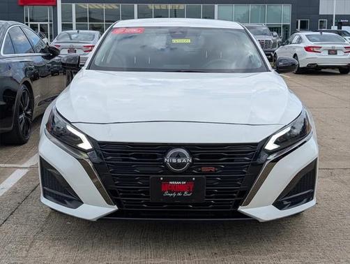 2024 Nissan Altima SR FWD