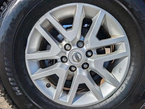 2021 Nissan Frontier SV