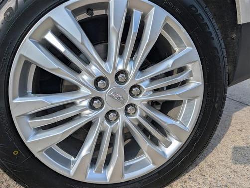 2019 Cadillac XT5 Premium Luxury
