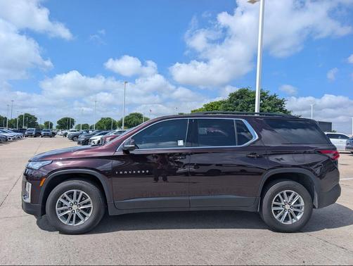 Black Cherry Metallic 2023 Chevrolet Traverse LT Leather