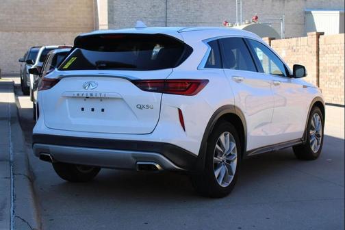 2022 INFINITI QX50 LUXE