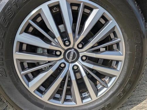 2024 Nissan Armada SL 2WD