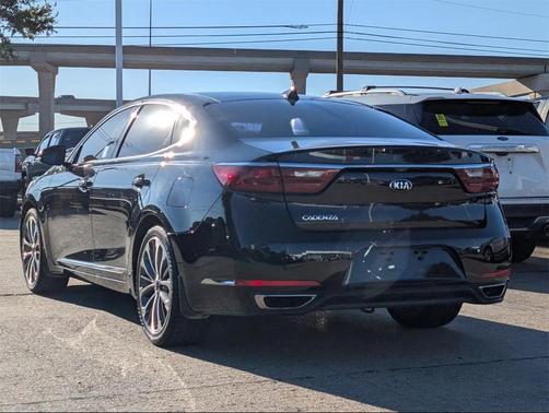 2017 Kia Cadenza Technology