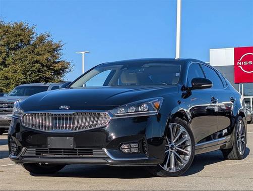 2017 Kia Cadenza Technology