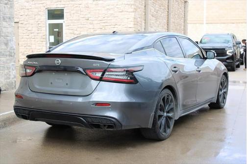 2022 Nissan Maxima SR Xtronic CVT