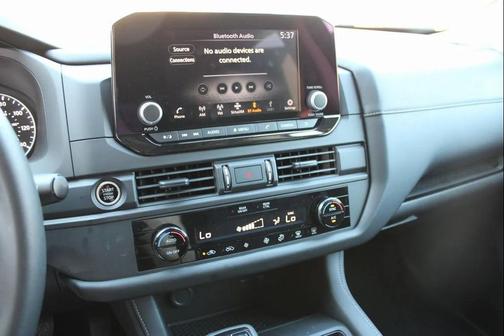 2024 Nissan Pathfinder S FWD