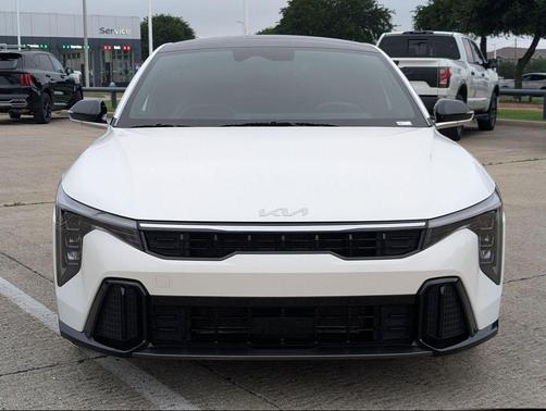 Snow White Pearl 2025 Kia K4 GT-Line