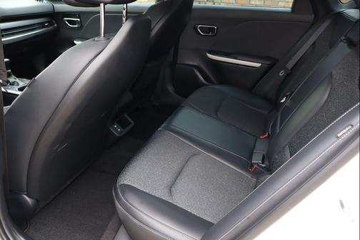 Snow White Pearl 2025 Kia K4 GT-Line