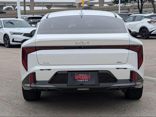 Snow White Pearl 2025 Kia K4 GT-Line