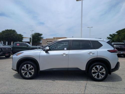 Brilliant Silver 2022 Nissan Rogue SV