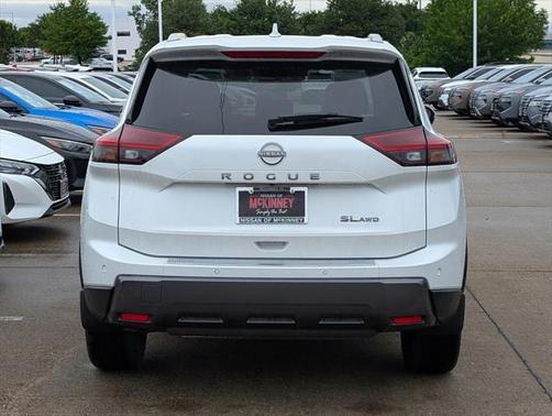 2025 Nissan Rogue SL