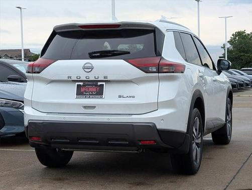 2025 Nissan Rogue SL