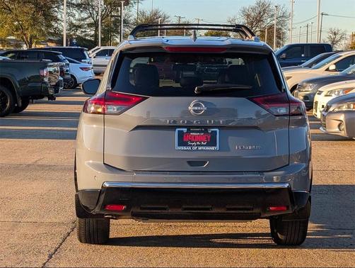 2025 Nissan Rogue Platinum