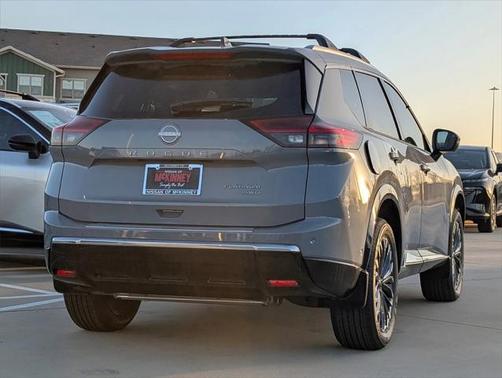2025 Nissan Rogue Platinum