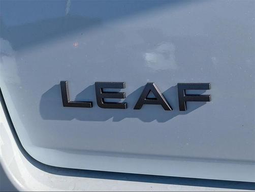 2026 Nissan Leaf PLATINUM+