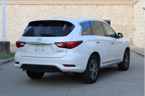 2016 INFINITI QX60 Base