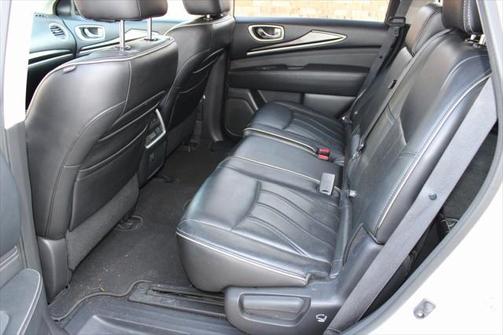 2016 INFINITI QX60 Base