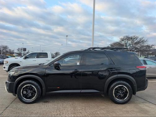2024 Nissan Pathfinder Rock Creek 4WD