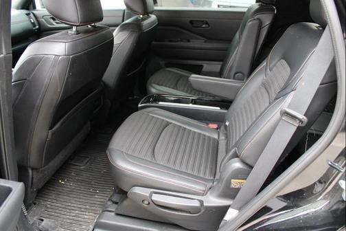 2024 Nissan Pathfinder Rock Creek 4WD