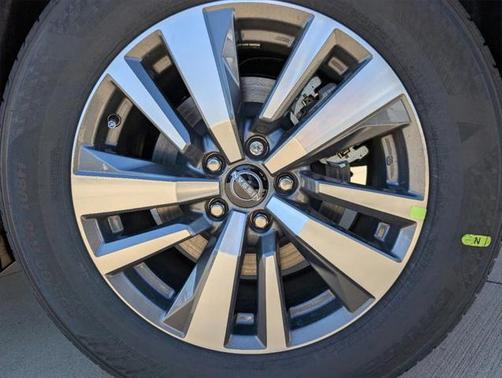 2025 Nissan Pathfinder SL FWD