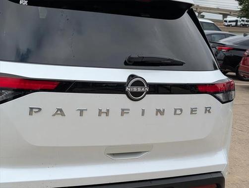 2025 Nissan Pathfinder SV FWD