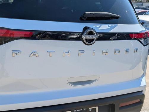 2025 Nissan Pathfinder SV FWD