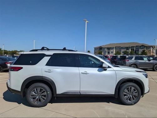 2025 Nissan Pathfinder SV FWD