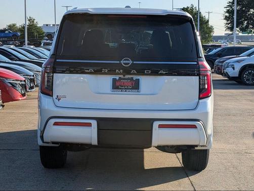 Aspen White Tricoat 2026 Nissan Armada SV