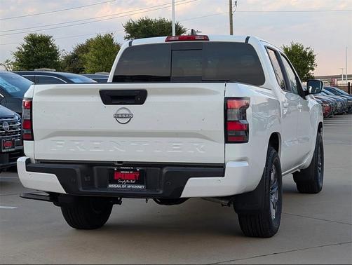 2025 Nissan Frontier SV