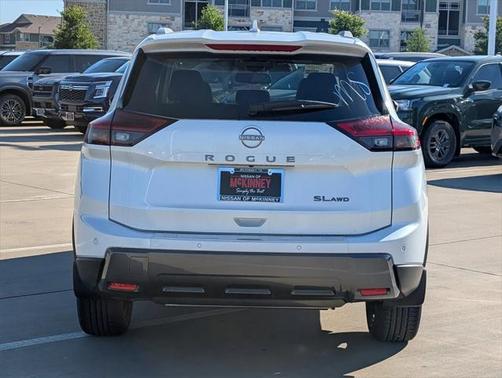 2025 Nissan Rogue SL