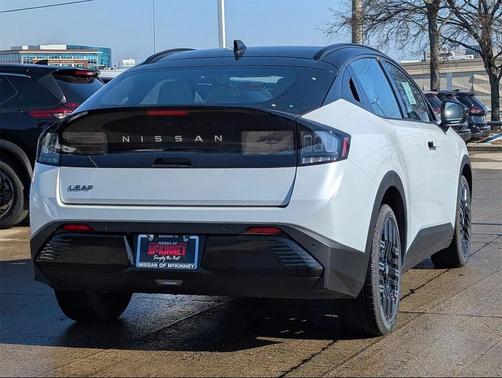 2026 Nissan Leaf PLATINUM+