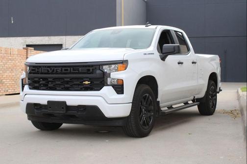Summit White 2025 Chevrolet Silverado 1500 Custom
