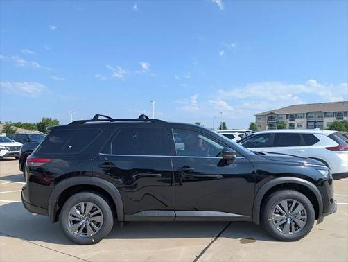2025 Nissan Pathfinder SV FWD