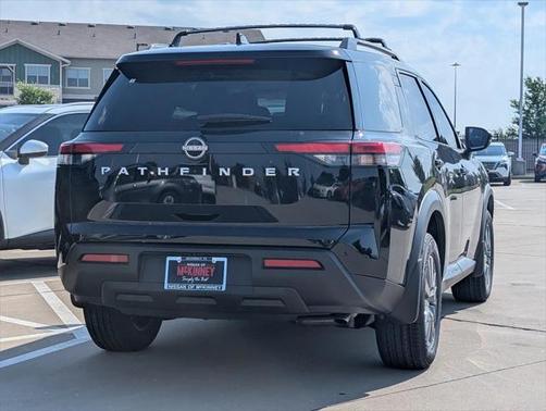 2025 Nissan Pathfinder SV FWD