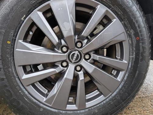 2022 Nissan Pathfinder SV 2WD