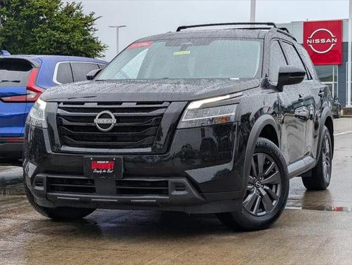 2022 Nissan Pathfinder SV 2WD