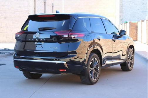 2024 Nissan Rogue Platinum