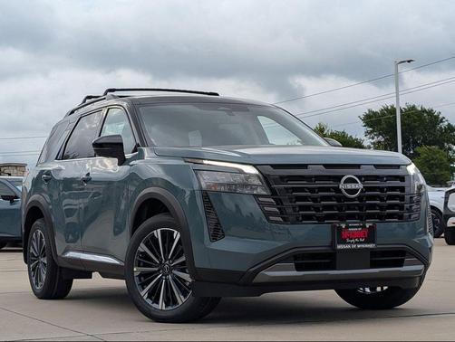 Baltic Teal/Super Black 2026 Nissan Pathfinder Platinum