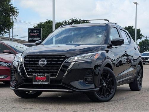 Super Black 2024 Nissan Kicks SR