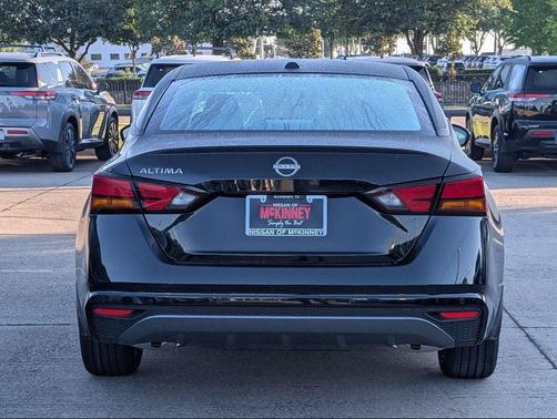 Super Black 2026 Nissan Altima SV FWD