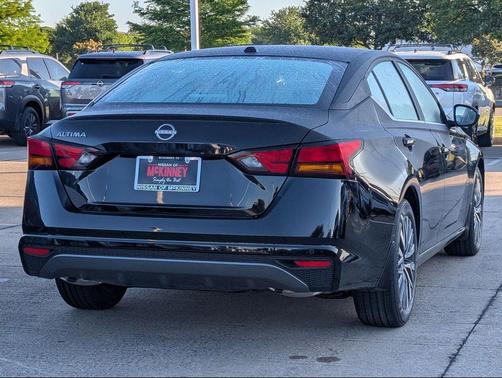 Super Black 2026 Nissan Altima SV FWD