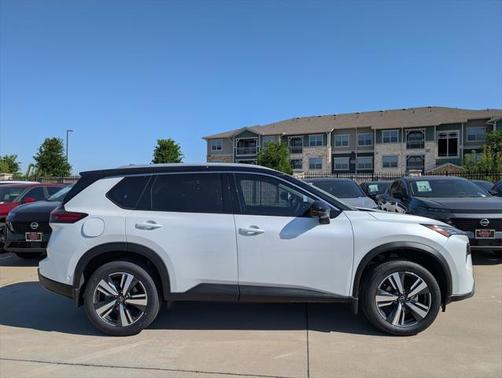 2025 Nissan Rogue SL