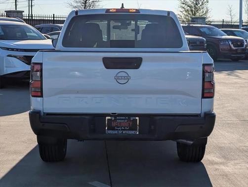 2025 Nissan Frontier S