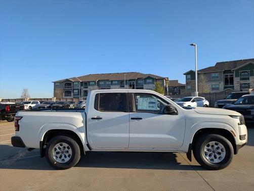 2025 Nissan Frontier S