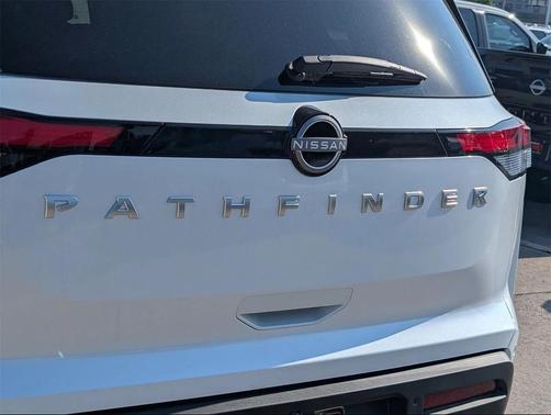 2025 Nissan Pathfinder SV FWD