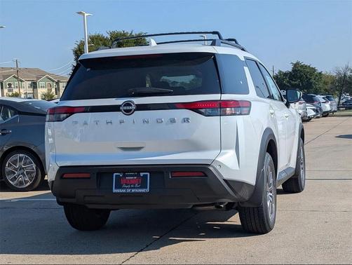 2025 Nissan Pathfinder SV FWD