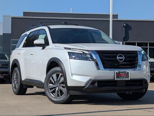 2025 Nissan Pathfinder SV FWD