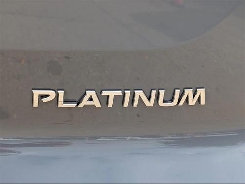 2025 Nissan Pathfinder Platinum FWD