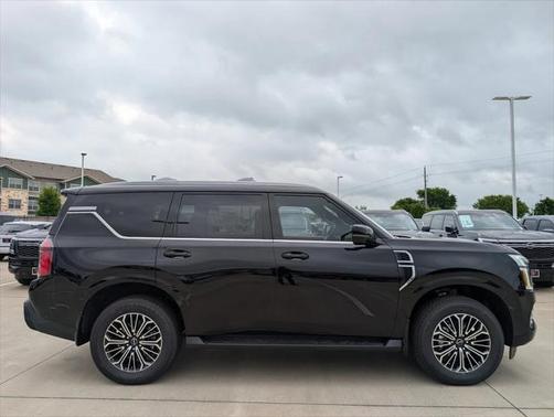 2025 Nissan Armada SL 2WD